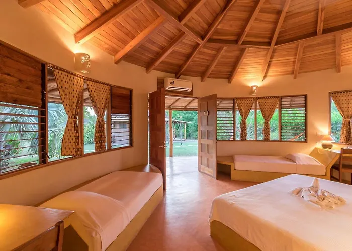 Hotel Playa Negra